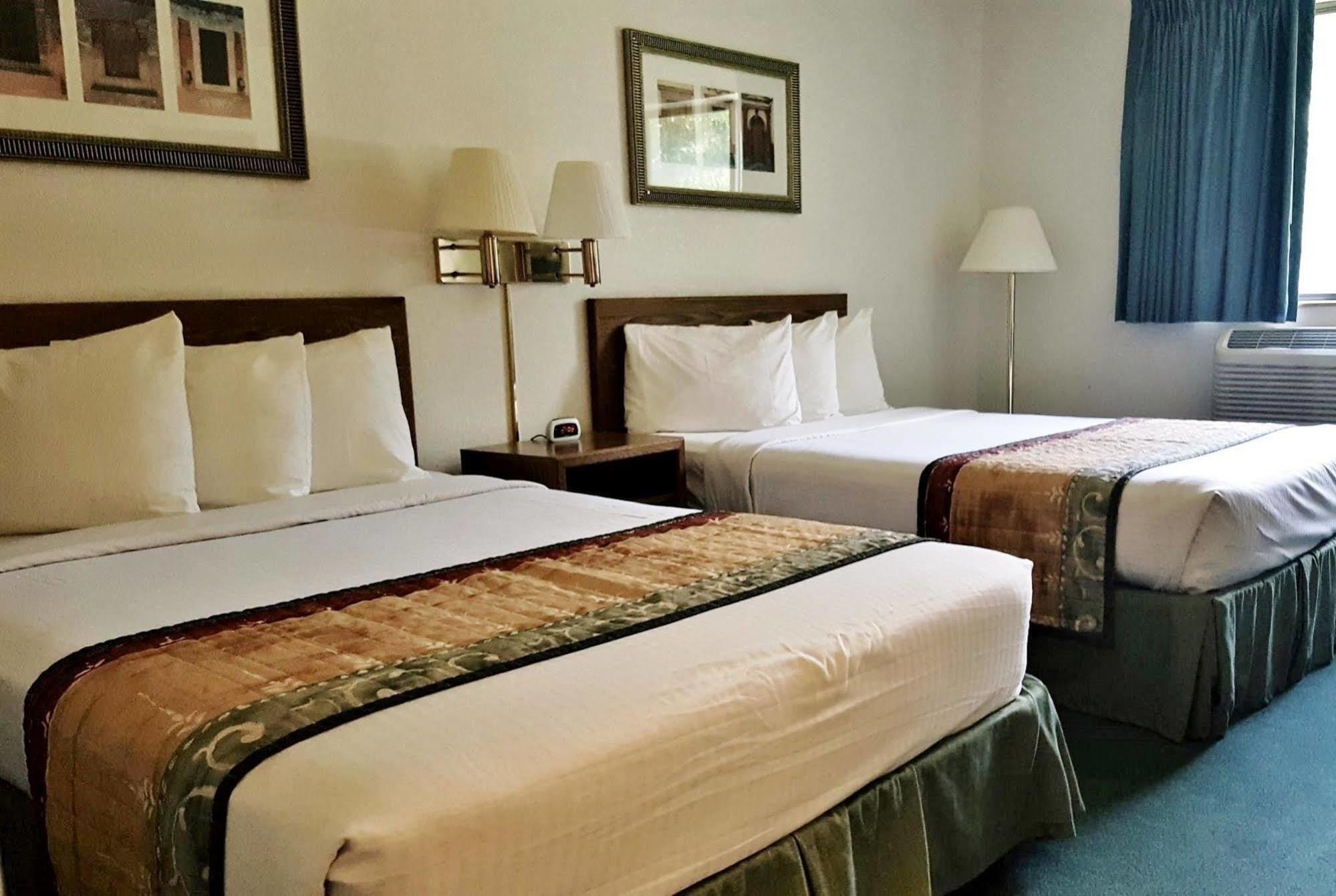 Americas Best Value Inn & Suites Cassville Roaring River Dış mekan fotoğraf